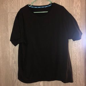 ⭐️⭐️⭐️Men’s Black T-shirt⭐️⭐️⭐️